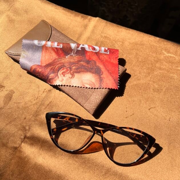 Amber Leopard Fashion Glass - Image 2